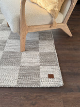 Chessie Grå - Gångmatta - KM Home | Mattfabriken