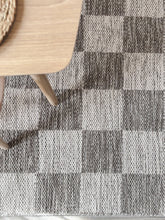 Chessie Grå - Handvävd Ullmatta - KM Home | Mattfabriken