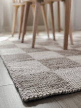 Chessie Mörklinne - Handvävd Ullmatta - KM Home | Mattfabriken