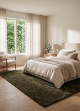 Royal Deluxe Smaragdgrön - Mjuk Ryamatta - KM Home | Mattfabriken