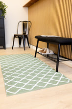 Hilma Wave Grön - Plastmatta - KM Home | Mattfabriken