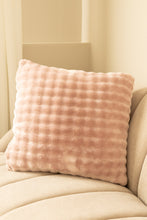 Kudde Pom Pom Gammelrosa - Kudde med lekfull struktur - KM Home | Mattfabriken