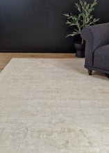 Tribeca Sand - Handvävd Viskosmatta