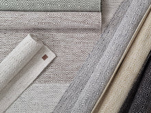 Gåsöga Ockragul - Ullmatta - K/M Carpets | Mattfabriken