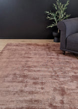 Tribeca Karamell - Handvävd Viskosmatta - K/M Carpets | Mattfabriken