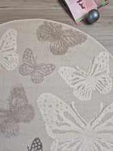 Genova Fjäril Creme - Barnmatta - K/M Carpets | Mattfabriken