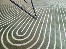 Granada Zen Smaragdgrön- Konstsilkesmatta - K/M Carpets | Mattfabriken