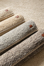 Bubble Taupe - Kvadratisk Ullmatta - KM Home | Mattfabriken