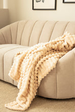 Pläd Stripe Natur - Pläd med Randstruktur - KM Home | Mattfabriken