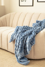 Pläd Stripe Blå - Pläd med Randstruktur - KM Home | Mattfabriken