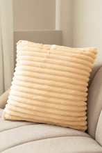 Kudde Stripe Natur - Kudde med Randstruktur - KM Home | Mattfabriken