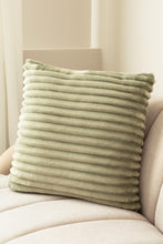 Kudde Stripe Grön - Kudde med Randstruktur - KM Home | Mattfabriken