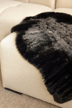 Fäll Heaven Svart - Fäll Med Pälskänsla - KM Home | Mattfabriken