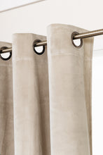 Saga Creme 240 cm - Sammetsgardin 2-pack