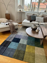 Insignia Cube Multi - Handvävd Ullmatta - K/M Carpets | Mattfabriken