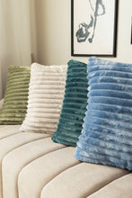 Kudde Stripe Silver - Kudde med Randstruktur - KM Home | Mattfabriken