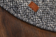 Skagen Grafitmelange - Rund Ullmatta - K/M Carpets | Mattfabriken