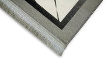 Bambu Abstrakt Silver - Tvättbar matta - K/M Carpets | Mattfabriken