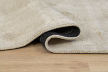 Tribeca Sand - Handvävd Viskosmatta - K/M Carpets | Mattfabriken