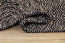 Gåsöga Svart - Ullmatta - K/M Carpets | Mattfabriken