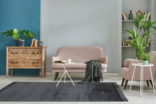 Granada Charcoal - Konstsilkesmatta - K/M Carpets | Mattfabriken