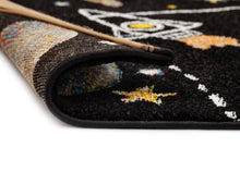 Atlas Space Svart - Barnmatta - K/M Carpets | Mattfabriken