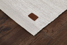 Borgholm Silver - Handvävd Garnmatta - K/M Carpets | Mattfabriken