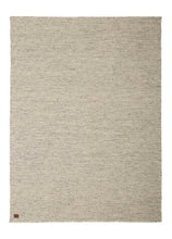 Gripsholm Silver - Handvävd Gångmatta - K/M Carpets | Mattfabriken